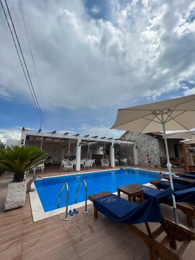 Burzan Bungalovi Podgorica Eksteriør bilde